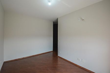 Casa à venda com 210m², 3 quartos e 4 vagasQuarto 3 - Suíte