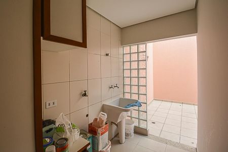 Casa à venda com 210m², 3 quartos e 4 vagasÁrea de Serviço