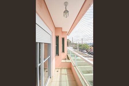 Casa à venda com 210m², 3 quartos e 4 vagasSacada do Quarto 3 - Suíte