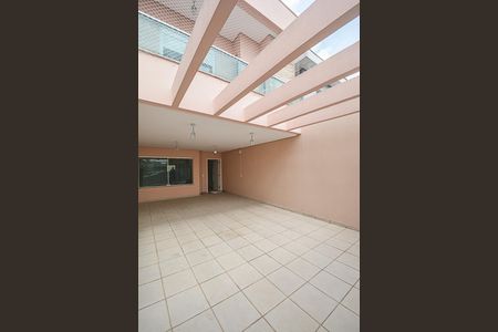 Casa à venda com 210m², 3 quartos e 4 vagasGaragem