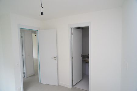 Apartamento à venda com 164m², 4 quartos e 2 vagasSuíte 2