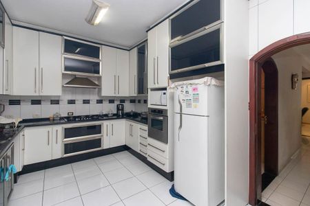 Casa à venda com 400m², 6 quartos e 5 vagasCozinha