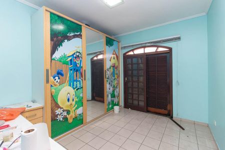 Casa à venda com 400m², 6 quartos e 5 vagasQuarto 2