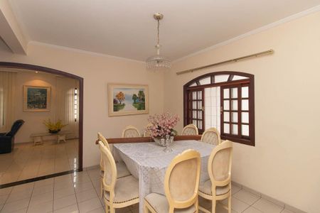 Casa à venda com 400m², 6 quartos e 5 vagasSala de Jantar