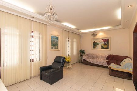 Sala de casa à venda com 6 quartos, 400m² em Vila Sabrina, São Paulo