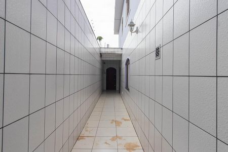 Casa à venda com 400m², 6 quartos e 5 vagasCorredor externoEscada externa