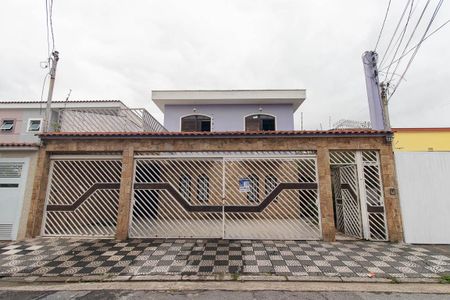 Casa à venda com 400m², 6 quartos e 5 vagasFachada