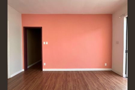 Casa à venda com 250m², 3 quartos e 2 vagas Casa à venda com 250m², 3 quartos e 2 vagasSala de Jantar