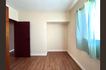Casa à venda com 250m², 3 quartos e 2 vagas Casa à venda com 250m², 3 quartos e 2 vagasQuarto 3