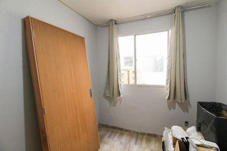 Quarto 2 de apartamento à venda com 2 quartos, 43m² em Rio Branco, Canoas