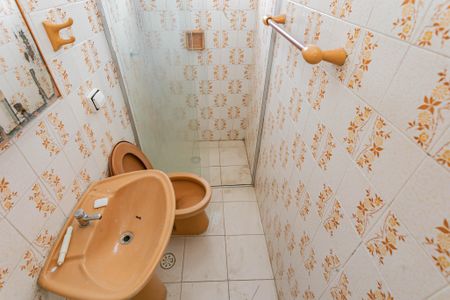 Casa à venda com 98m², 2 quartos e 2 vagasBanheiro