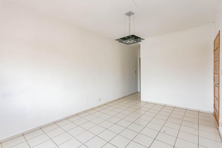 Casa à venda com 98m², 2 quartos e 2 vagasSala