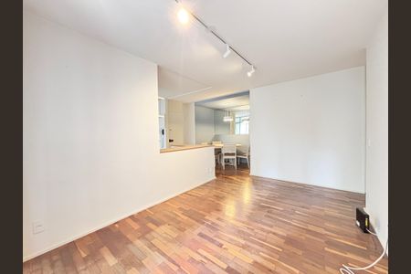 Sala de apartamento para alugar com 2 quartos, 67m² em Vila Nova Conceição, São Paulo