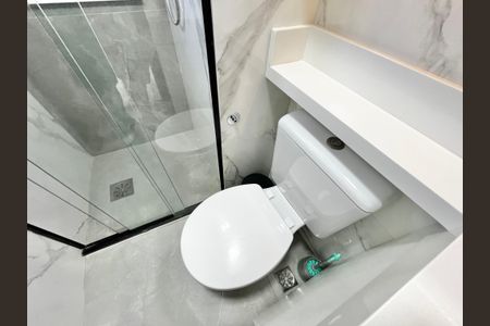 Apartamento à venda com 80m², 2 quartos e 2 vagasBanheiro da Suíte 2