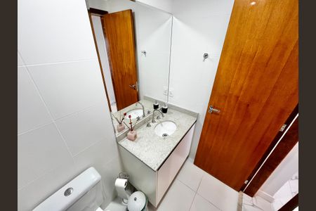 Apartamento à venda com 80m², 2 quartos e 2 vagasBanheiro da Suíte 1