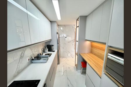 Apartamento à venda com 80m², 2 quartos e 2 vagasCozinha