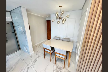 Apartamento à venda com 80m², 2 quartos e 2 vagasSala