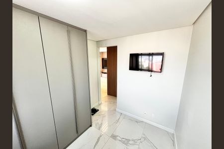 Apartamento à venda com 80m², 2 quartos e 2 vagasQuarto Suíte 1