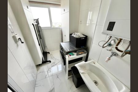Apartamento à venda com 80m², 2 quartos e 2 vagasÁrea de Serviço