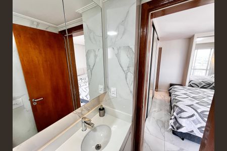 Apartamento à venda com 80m², 2 quartos e 2 vagasBanheiro da Suíte 2