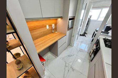 Apartamento à venda com 80m², 2 quartos e 2 vagasCozinha
