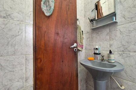 Casa à venda com 154m², 2 quartos e 4 vagasBanheiro