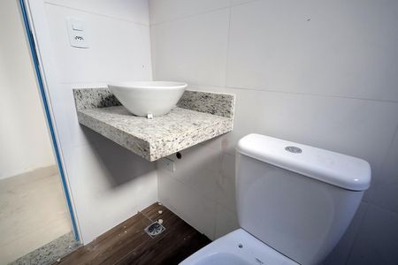 Apartamento à venda com 108m², 2 quartos e 1 vaga Apartamento à venda com 108m², 2 quartos e 1 vagaBanheiro