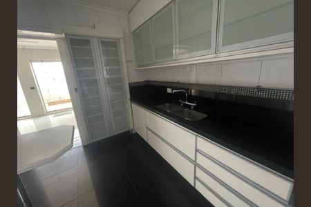 Apartamento para alugar com 200m², 3 quartos e 3 vagasCozinha - Armários
