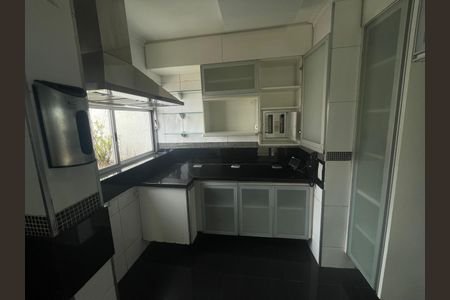 Apartamento para alugar com 200m², 3 quartos e 3 vagasCozinha - Armários