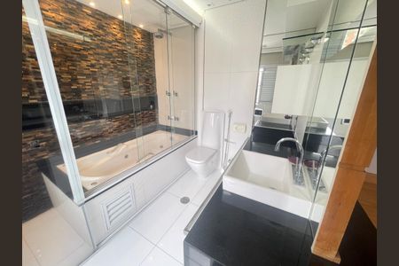 Apartamento para alugar com 200m², 3 quartos e 3 vagasBanheiro da Suíte