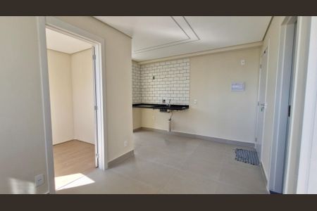 Sala de apartamento à venda com 2 quartos, 36m² em Usina Piratininga, São Paulo