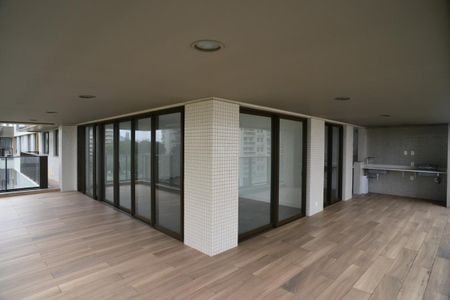 Apartamento à venda com 200m², 2 quartos e sem vagaVaranda