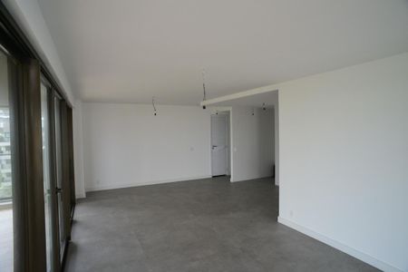 Sala de apartamento à venda com 2 quartos, 200m² em Barra da Tijuca, Rio de Janeiro