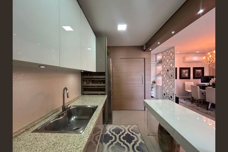 Apartamento para alugar com 110m², 3 quartos e 3 vagas Apartamento para alugar com 110m², 3 quartos e 3 vagasCozinha