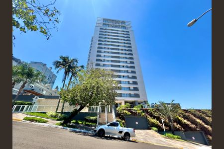 Apartamento para alugar com 110m², 3 quartos e 3 vagas Apartamento para alugar com 110m², 3 quartos e 3 vagasFachada