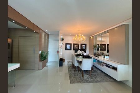 Apartamento para alugar com 110m², 3 quartos e 3 vagas Apartamento para alugar com 110m², 3 quartos e 3 vagasSala