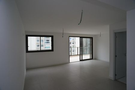 Apartamento à venda com 200m², 3 quartos e 2 vagasSala