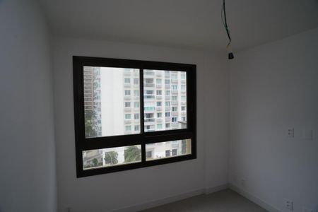 Apartamento à venda com 200m², 3 quartos e 2 vagasSuíte 2