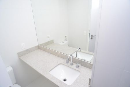 Apartamento à venda com 200m², 3 quartos e 2 vagasBanheiro Suíte 1