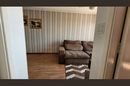 Apartamento à venda com 2 quartos, 50m² em Vila Carmosina, São Paulo