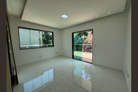 Foto 05 de casa à venda com 4 quartos, 343m² em Ouro Preto, Belo Horizonte