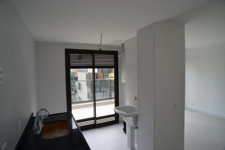 Apartamento para alugar com 200m², 3 quartos e 2 vagas Apartamento para alugar com 200m², 3 quartos e 2 vagasCozinha