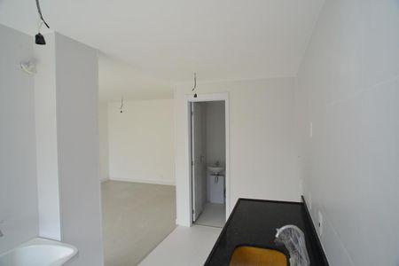 Apartamento para alugar com 200m², 3 quartos e 2 vagas Apartamento para alugar com 200m², 3 quartos e 2 vagasCozinha