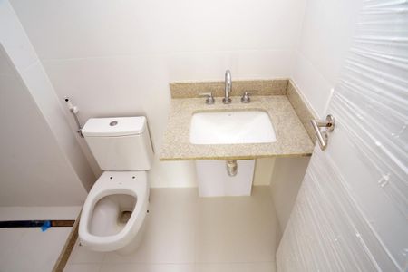 Apartamento para alugar com 200m², 3 quartos e 2 vagas Apartamento para alugar com 200m², 3 quartos e 2 vagasBanheiro Social