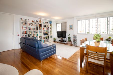 Apartamento à venda com 100m², 1 quarto e 1 vagaSala