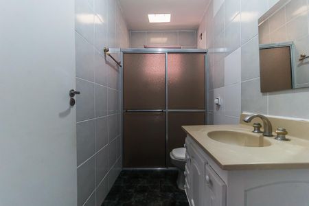 Casa para alugar com 178m², 3 quartos e 3 vagasBanheiro