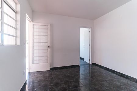 Casa para alugar com 178m², 3 quartos e 3 vagasSala