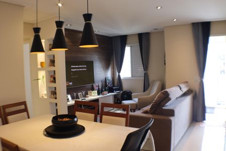 Apartamento para alugar com 74m², 2 quartos e 1 vagaSala