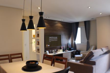 Apartamento para alugar com 74m², 2 quartos e 1 vagaSala