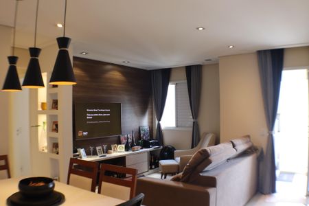 Apartamento para alugar com 74m², 2 quartos e 1 vagaSala